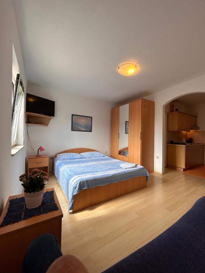 Apartment Alfirev Vodice Eksteriør bilde