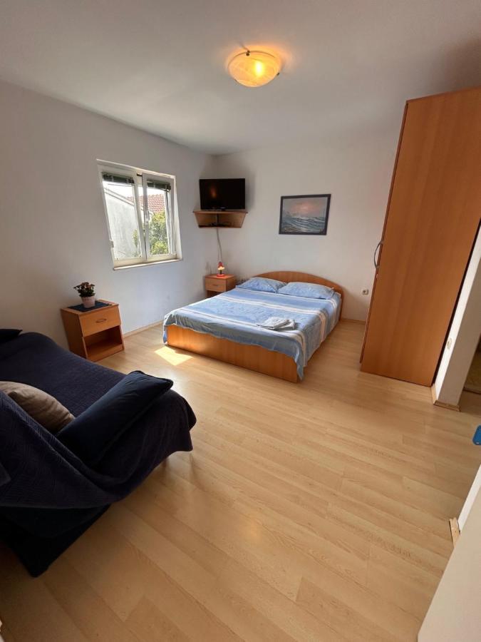 Apartment Alfirev Vodice Eksteriør bilde