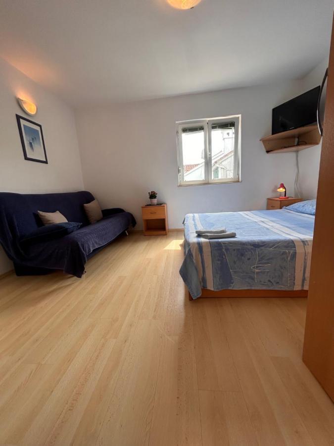 Apartment Alfirev Vodice Eksteriør bilde