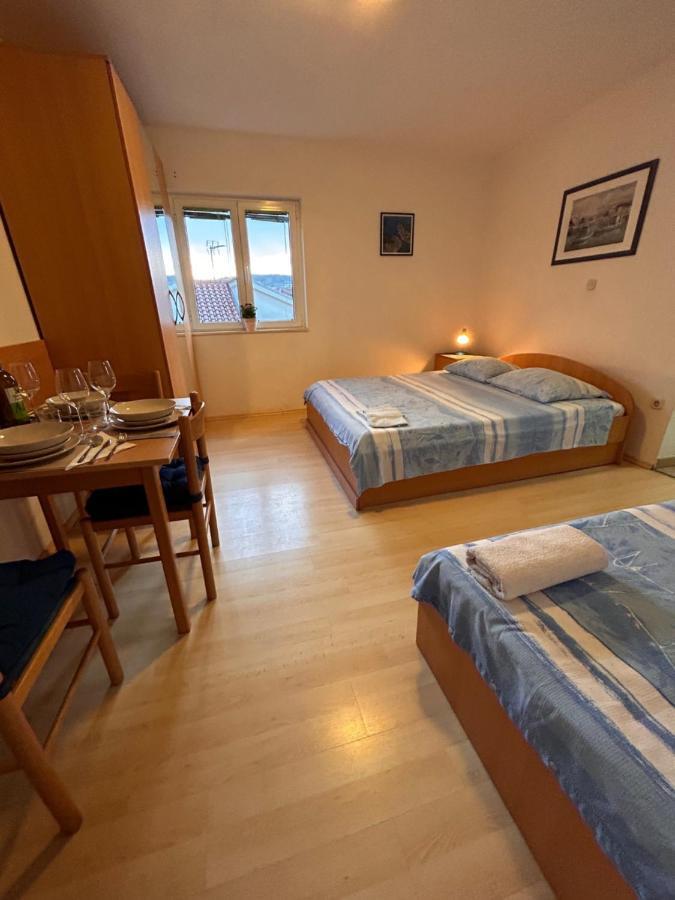 Apartment Alfirev Vodice Eksteriør bilde