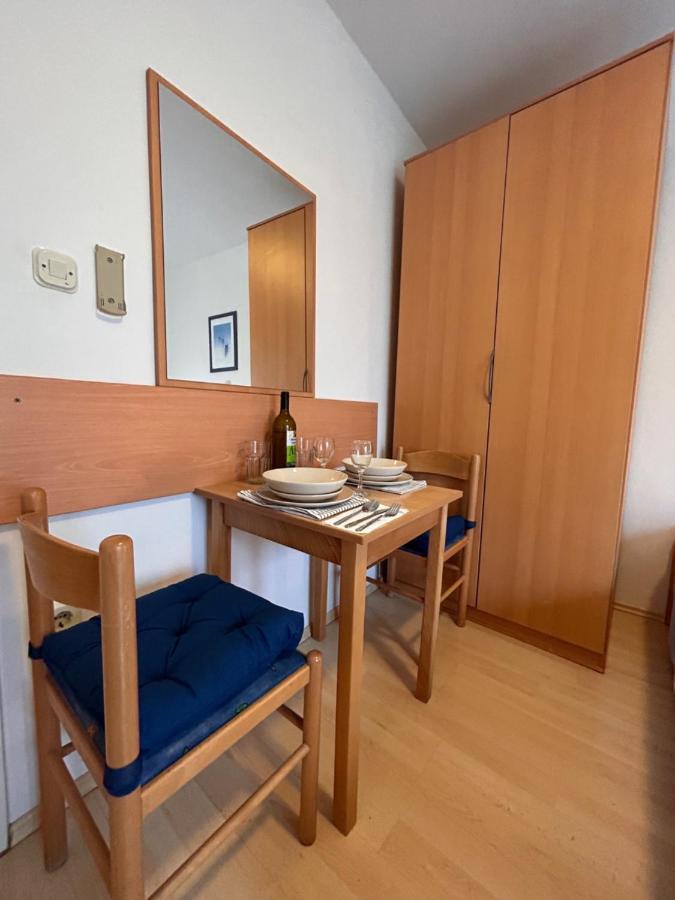 Apartment Alfirev Vodice Eksteriør bilde