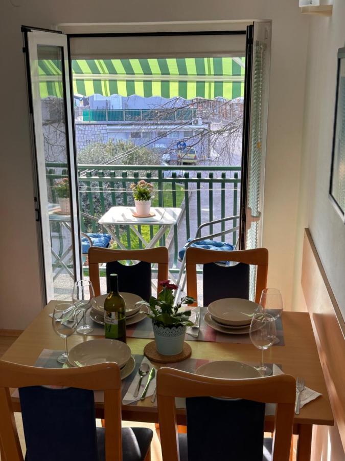 Apartment Alfirev Vodice Eksteriør bilde